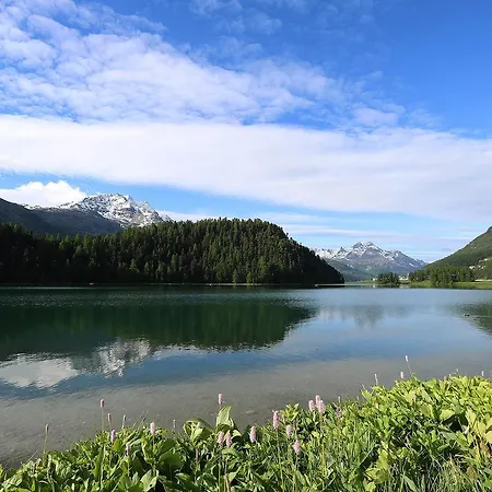 Bed & Breakfast River St. Moritz