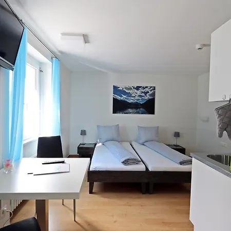 River Bed & Breakfast 3*