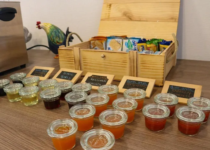 לינה וארוחת בוקר River