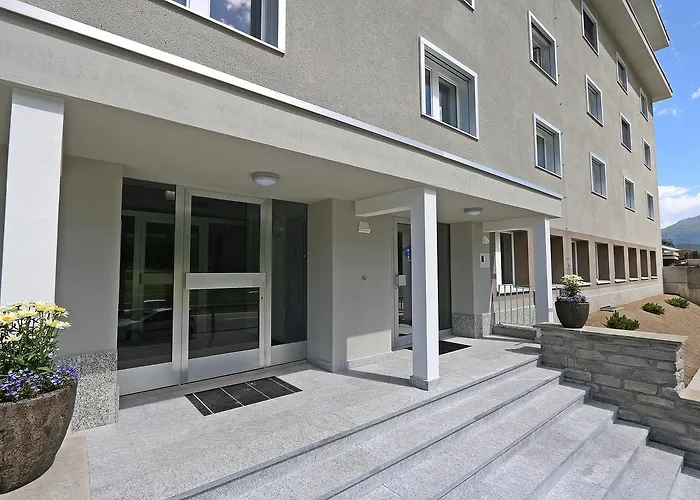 Couette-café River 3*