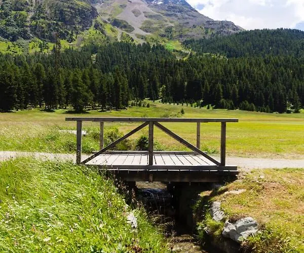 River Couette-café Saint-Moritz